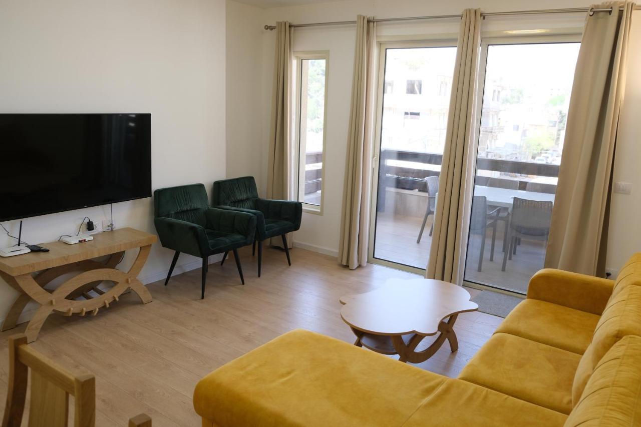 Hermon Suites 迈季代勒舍姆斯 外观 照片